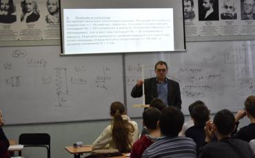 Первые в Сибири учебно-тренировочные сборы для школьников провели московские физики